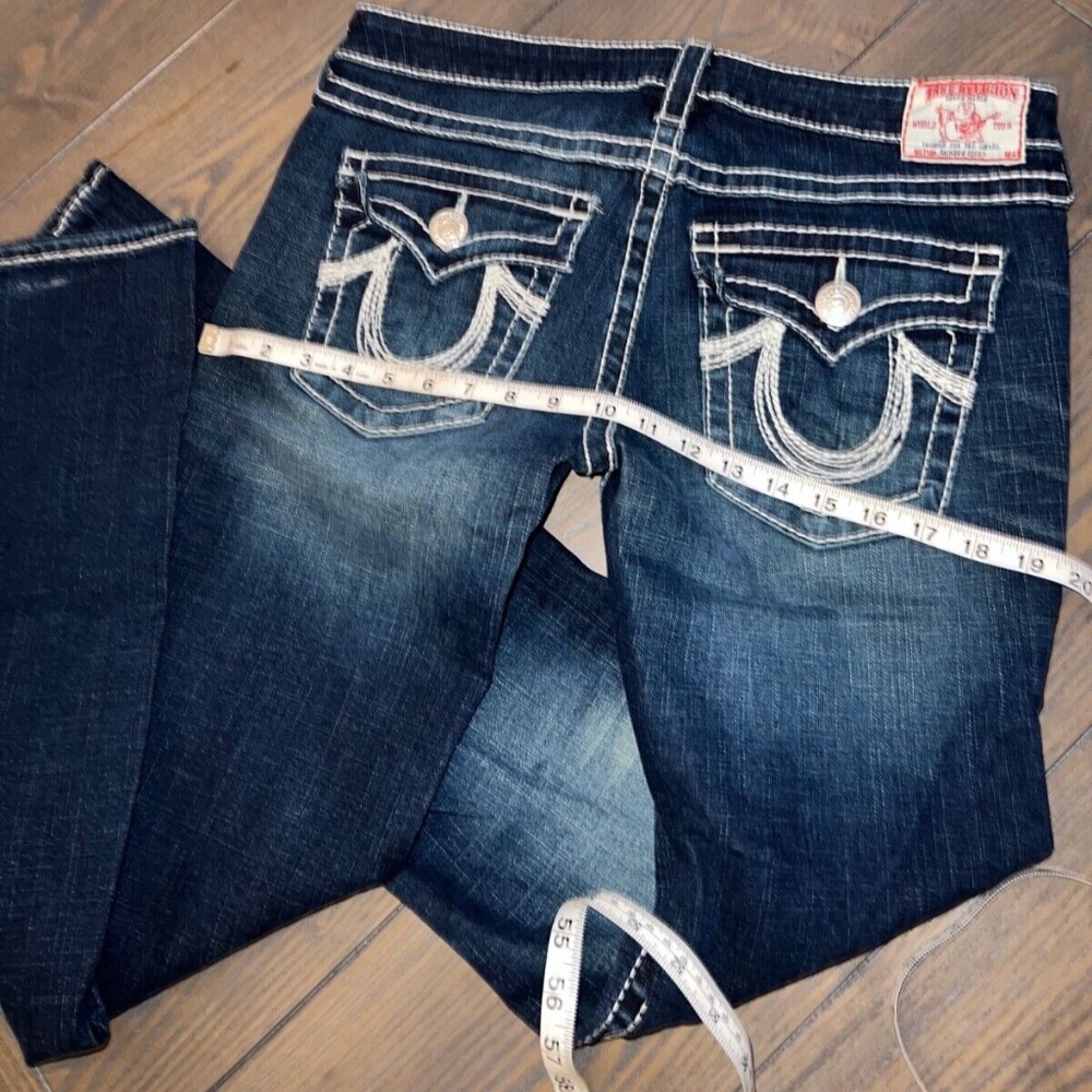 True Religion Jeans Womens 32x33 Billy Blue Dark Wash Denim White Thread - Picture 10 of 11